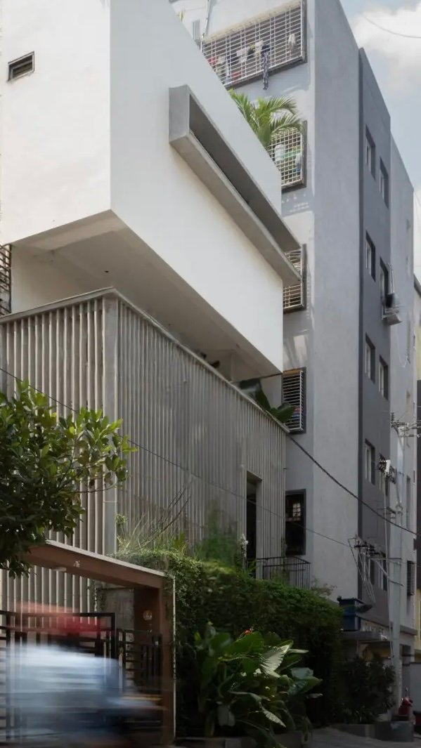 Rao's Residence — gallery last replacement